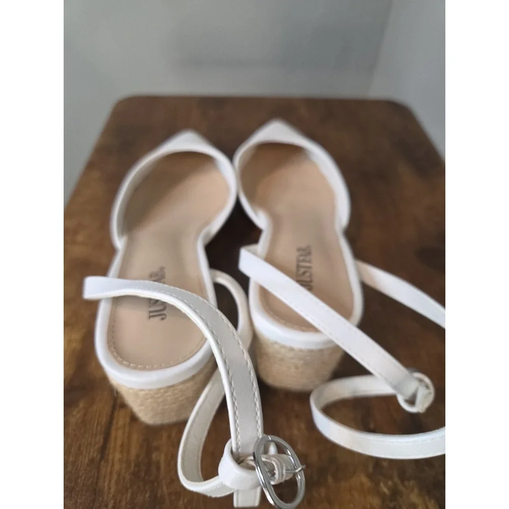 JustFab step out